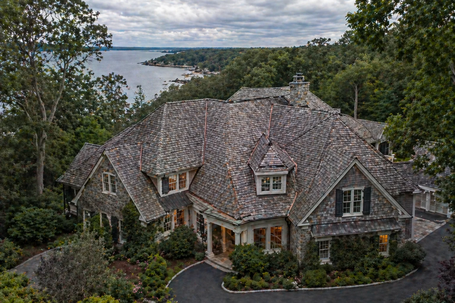 Lloyd Harbor Roofing contractor