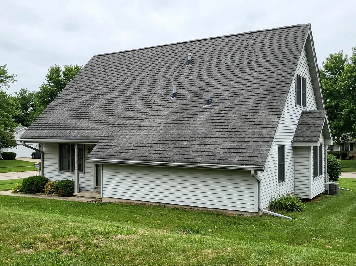 Asphalt shingle roof